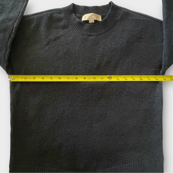 Loft Relaxed Cashmere Sweater XS Navy Blue Crew Neck Boxy Lightweight Luxe Soft - Picture 7 of 11